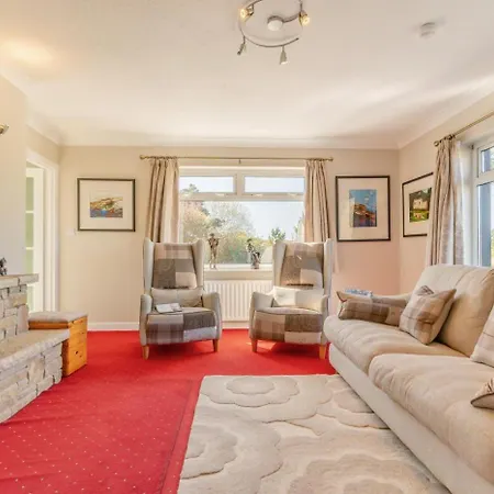 4 Bed In Burtonport Oc-c31069 *