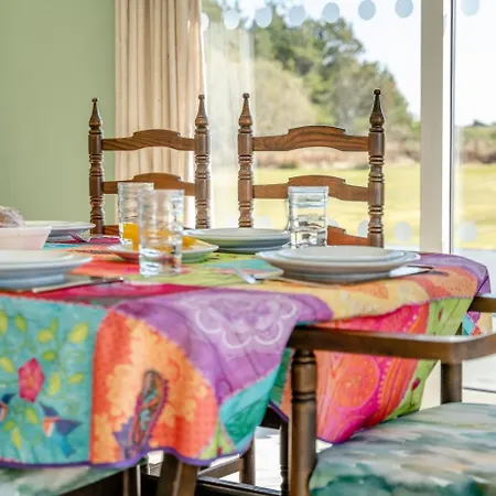 4 Bed In Burtonport Oc-c31069 Holiday home