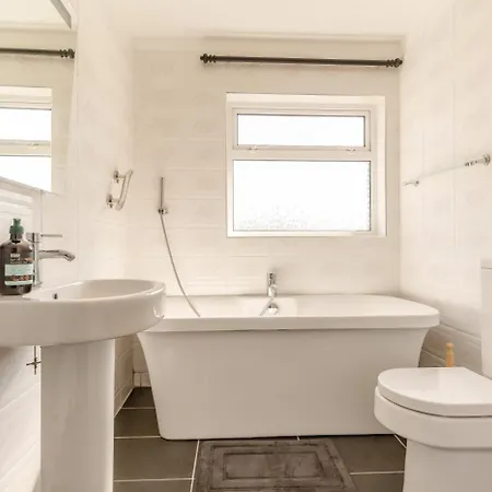 4 Bed In Burtonport Oc-c31069 Holiday home