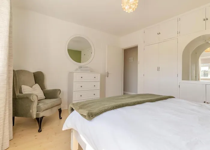 4 Bed In Burtonport Oc-c31069 *
